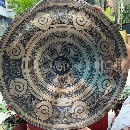 Artisan-Crafted Tibetan Meditation Gong: Hand-Hammered Sound Therapy
