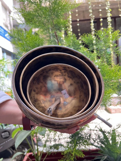 The Artisan Tiered Chime: Hand-Hammered Brass Hanging Bowls
